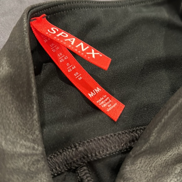 Spanx faux leather pants - Picture 3 of 6